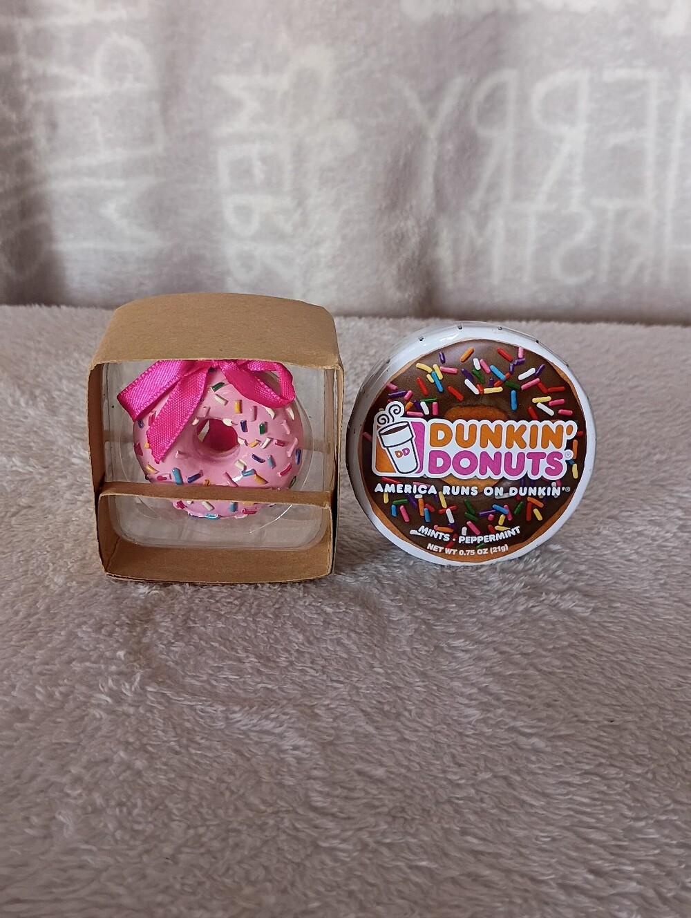 Dunkin Donut’s Mini ornament Donut 2011 with peppermint mints brand new